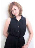 エレガントなボブにゆるふわかーるで甘さを強調