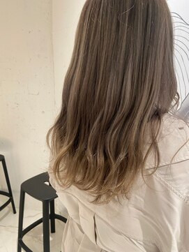 ラミ(L'ami) セミロング×グレージュ