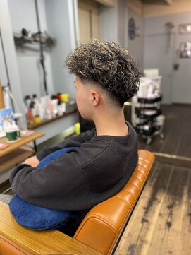 ファブナッツ(FABNUTS) ハイライトパーマ