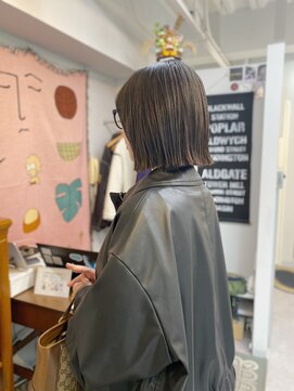 アンドチル 渋谷(AND CHILL) 切りっぱなしボブ/ダークラベンダーグレージュ 渋谷