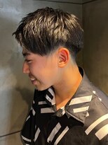 ディスイズバーバー(THIS IS BARBER) メンズショート　束感ショート　ツーブロック　黒髪【札幌】