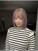 ベージュ