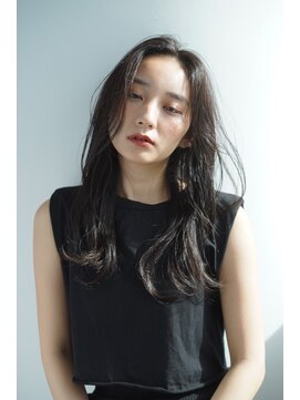 ルフュージュ バイ プロデュース 相模大野店(Refuge by Produce) 暗髪/レイヤーカット/長めバング