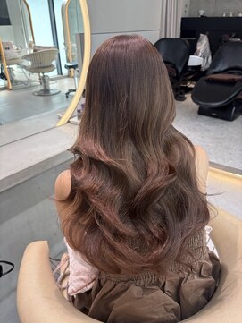 ロンドメリア 天神大名店(Lond Melia) 小顔に見せるヘア/ワンレン/ボブウルフ/ネビージュ/黒髪カタログ