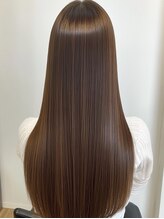 女性は“髪の髪の艶が“が命♪ダメージや髪質に合わせたオーダーメイドの髪質改善改善！【阪急淡路】