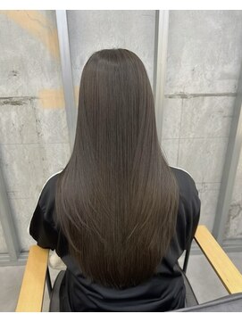 イオエ 梅田(ioe) ミルクティーベージュ/レイヤーボブ /髪質改善/縮毛矯正