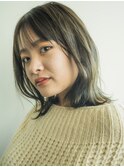 レイヤーカットハッシュカット顔まわりミディアムロング