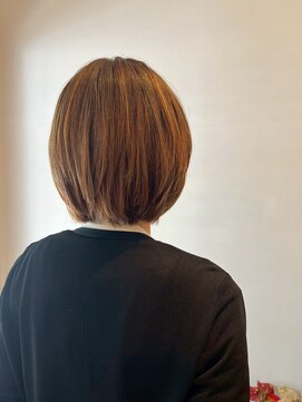 フェスト ヘア メイクアップ(Fest hair makeup) 暗く見えない旬カラー/白髪カバー/ボブディ/ショートボブ