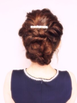 サーヴ ネクスト ヘア 元町店(SERVE next hair) 結婚式お呼ばれスタイル