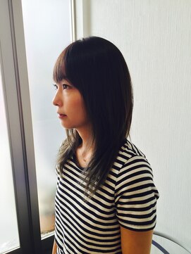 アーク シエル(Ark Ciel) ハイレイヤーウルフセミロング黒髪暗髪大人可愛い10代20代30代
