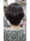 ショートボブ