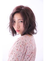 ソーホー ニューヨーク シズオカ(SOHO newyork SHIZUOKA)&nbsp;ラフな無造作ウェーブが大人かわいいミディ