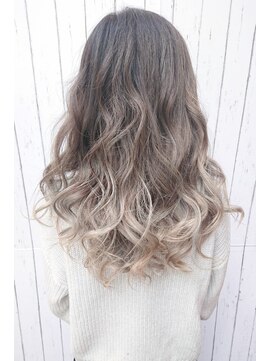 ニューヨークニューヨーク 桂店(NYNY) ミルクティーグラデーション