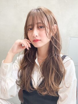 テイラー(Taylor) ［Taylor］大宮　大人可愛い×透明感カラー