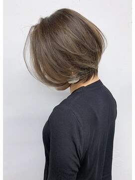 ブラン 梅田(Blanc) 【Blanc/梅田】ハイライト_ローライト_ショートボブma
