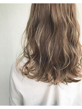 トリート 南行徳本店(TREAT) ハイライト×ベージュ