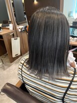 ビスポーク(BESPOKE)&nbsp;大人かわいいバレイヤージュブリーチハイライトアッシュ