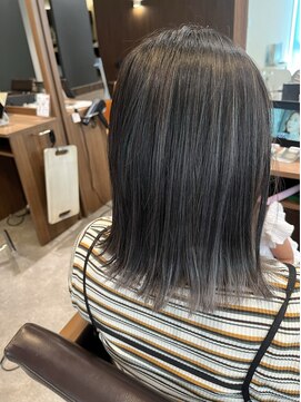 ビスポーク(BESPOKE) 大人かわいいバレイヤージュブリーチハイライトアッシュ