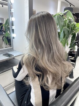 ジゼル 博多筑紫口店(GiseL) 極上バレイヤージュ【博多駅筑紫口】@halu_the_world