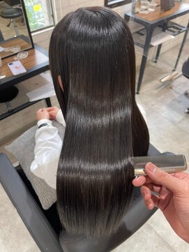 ジーナ 本八幡(Zina) 大人かわいい20代30代40代小顔ショコラベージュ Zina本八幡