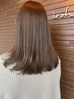 イロハ(iroh)&nbsp;ロングヘア/オッジィオット/ワンカール/ベージュカラー