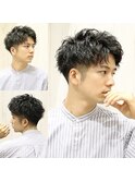 黒髪アップバングツイストスパイラルショートバーバー