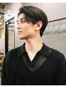 ニール 名古屋 伏見 丸の内(NEELU) フェザーパーマニュアンスパーマセンターパート