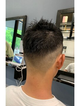 レナータ ヘア(Renata hair) ～ソフモヒ風ベリーショート～