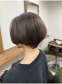 くびれショートボブ白髪ぼかしカーキベージュカラー40代50代60代