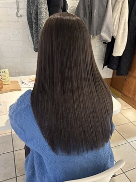 緑すぎないオリーブベージュ