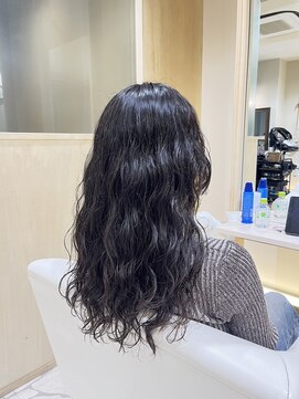 シアン 栄店(CYAN.) 今のヘアから雰囲気を変えたい方におすすめゆるっとパーマ