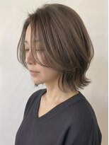 ヌードルバイコア(noodle by CoRe.gn)&nbsp;秋カラー白髪ぼかしハイライト大人ショートボブナチュラル艶感