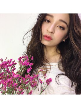 ヌイ 横浜(nui) ネイビーグレージュ毛先パーマことりベージュウォーターフォール