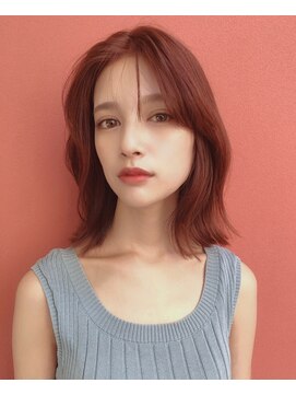 ジゼルアライ(gisele arai) 抜け感ナチュラル外ハネミディアム