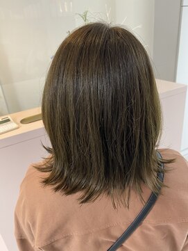 トリート(treat.) マットベージュ