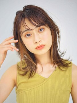 ヴァンクシー バイ ルナ(VANKCY by Luna) 耳かけして100倍かわいい!くびれミディアム