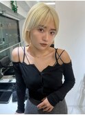 艶感 ハイトーンカラー 顔周りカット ブリーチカラー ボブ