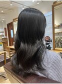 【オリーブグレージュ×ゆる巻きロング】