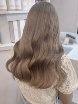 ベレーザ 渋谷(BELEZA)&nbsp;6958ニュアンスカラー艶髪ハイトーンシルキーベージュ韓国波巻き