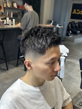 ハングアウト(Hangout) フェードカット/アップバンク/バーバースタイル