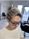 ハイライト/刈り上げショート/パンク