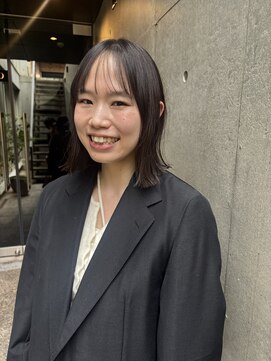 カシ 中目黒(CASI) バッサリカット/ミディアムボブ/ロブ