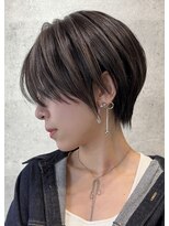 アンダーバーホワイト(_WHITE)&nbsp;大人可愛い20代30代40代ハイライト小顔ショートボブ