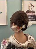 5-10 つるっと下めシニヨン