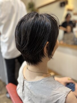 ラビアンフルール(La vie en Fleurs) 大人のショートボブ