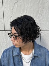 《*緩めのスパイラルパーマと相性◎*》男の色気の出るミディアムのメンズパーマ＊ [下北沢/メンズパーマ]