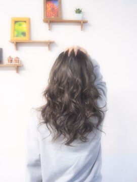 銀座ラボ 上野店(銀座LA BO) イルミナ・アディクシー_ツヤ髪パールアッシュ_ロング
