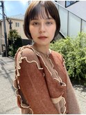 抜け感のあるショートヘア