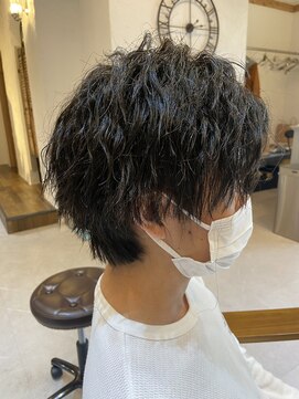 チリンバイロストシティー(Chillin by LOSTCITY) ツイストスパイラルパーマ