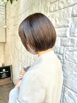 ラミ(L'ami) 大人かわいいぱっつんボブ/透明感地毛風カラー